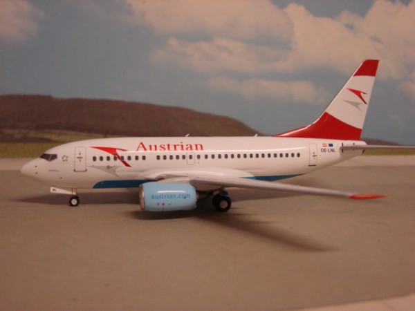 Boeing 737-600 Austrian Airlines