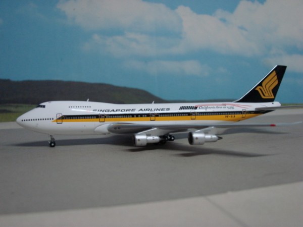Boeing 747-200 Singapore Airlines