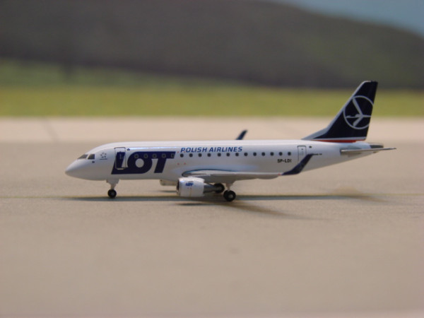 Embraer E170 LOT Polish Airlines