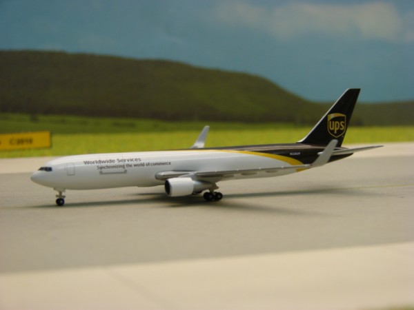 Boeing 767-300 UPS - United Parcel Service