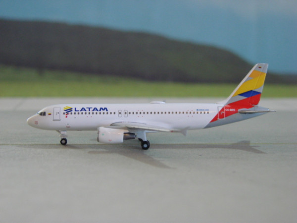 Airbus A320 LATAM Airlines Chile