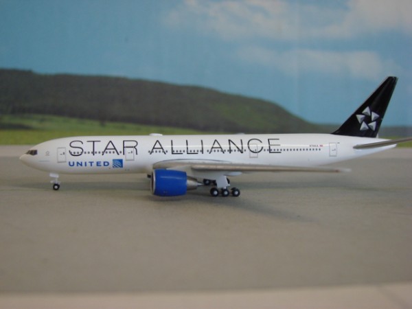 Boeing 777-200 United Airlines