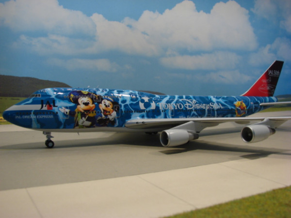 Boeing 747-400 JAL Japan Air Lines