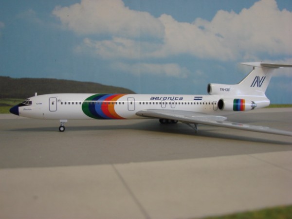 Tupolev TU-154M Aeronica