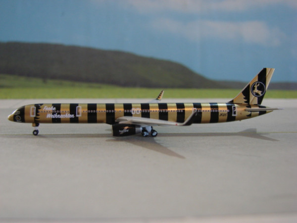 Boeing 757-300 Christmas 2025