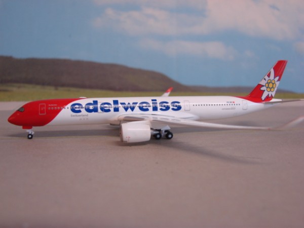 Airbus A350-900 Edelweis Air
