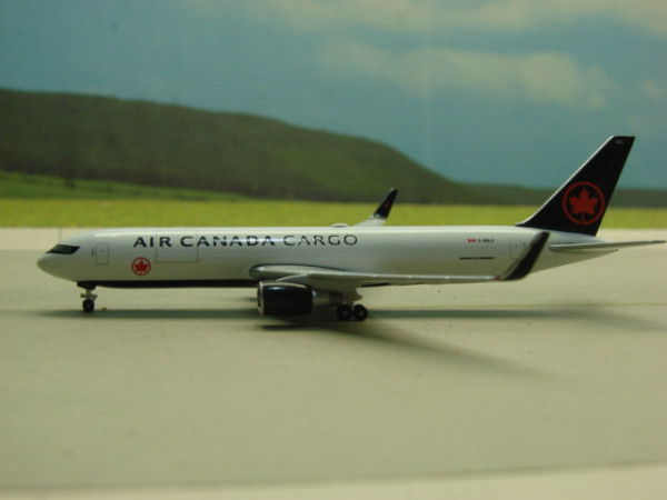 Boeing 767-300 Air Canada Cargo